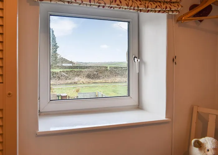 Дом отдыха Number 6 Uk33332